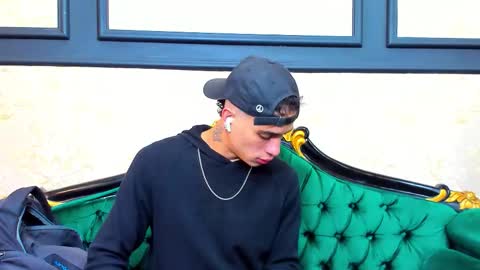 Snapshot of chrismckay_ chatting on October 26, 2025, 11:05 am Chris online show from October 26, 2025, 11:05 am