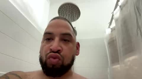 chrisr4203 online show from February 1, 2026, 12:20 am