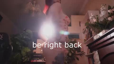 chriss_foxx online show from December 18, 2025, 3:18 pm