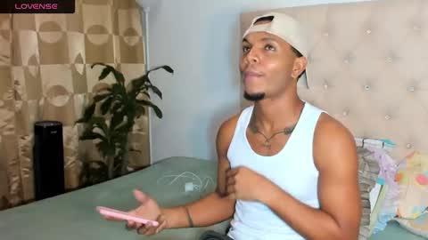 Chriss Vall online show from April 12, 2026, 2:38 am