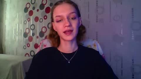 chrissy_joyful online show from June 3, 2026, 4:04 am
