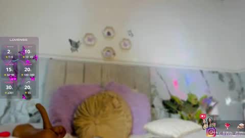 Snapshot of christal_cutee chatting on November 17, 2025, 3:56 am Christal online show from November 17, 2025, 3:56 am