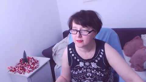 Snapshot of christarose chatting on December 29, 2024, 11:29 pm Christa online show from December 29, 2024, 11:29 pm