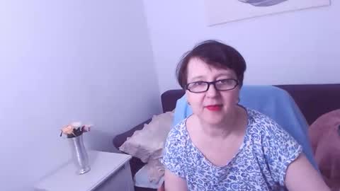 Snapshot of christarose chatting on January 15, 2025, 2:06 am Christa online show from January 15, 2025, 2:06 am