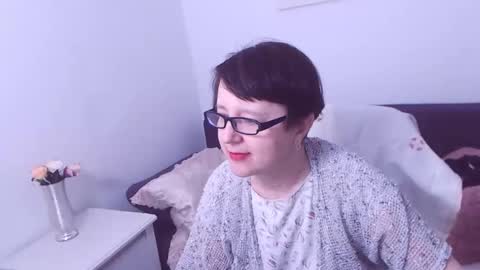 Snapshot of christarose chatting on January 15, 2025, 7:01 pm Christa online show from January 15, 2025, 7:01 pm