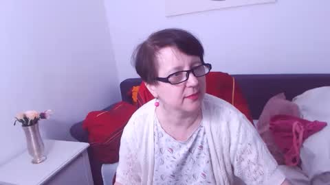 Snapshot of christarose chatting on January 26, 2025, 4:41 am Christa online show from January 26, 2025, 4:41 am