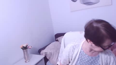 Snapshot of christarose chatting on January 31, 2025, 5:32 pm Christa online show from January 31, 2025, 5:32 pm