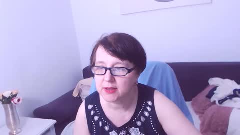 Snapshot of christarose chatting on February 3, 2025, 3:20 am Christa online show from February 3, 2025, 3:20 am