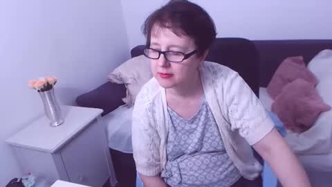 Snapshot of christarose chatting on February 9, 2025, 5:19 am Christa online show from February 9, 2025, 5:19 am