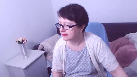 Snapshot of christarose chatting on February 14, 2025, 4:04 am Christa online show from February 14, 2025, 4:04 am