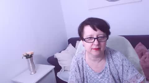 Snapshot of christarose chatting on February 23, 2025, 1:35 am Christa online show from February 23, 2025, 1:35 am