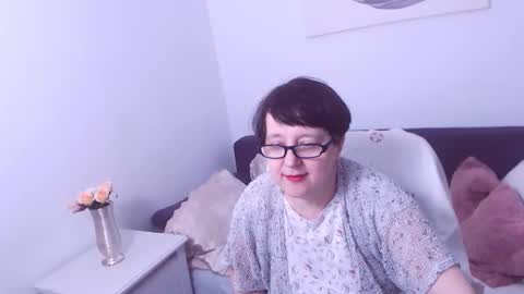 Snapshot of christarose chatting on March 2, 2025, 2:19 am Christa online show from March 2, 2025, 2:19 am