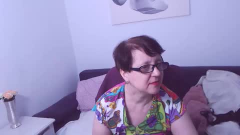 Snapshot of christarose chatting on September 29, 2025, 2:38 am Christa online show from September 29, 2025, 2:38 am