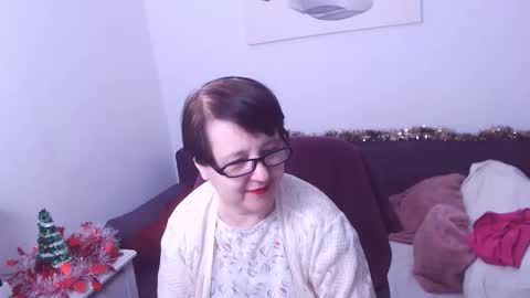 Christa online show from December 19, 2025, 2:29 am