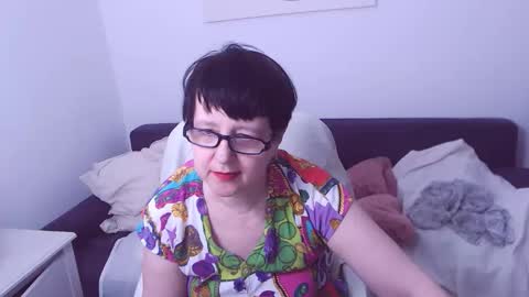 Christa online show from April 6, 2026, 4:46 am