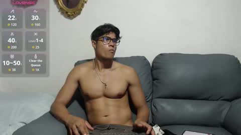 ---Chistian--- online show from October 4, 2025, 11:03 pm