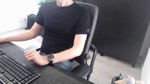 Snapshot of christianblck chatting on November 7, 2025, 9:09 am christianblck online show from November 7, 2025, 9:09 am