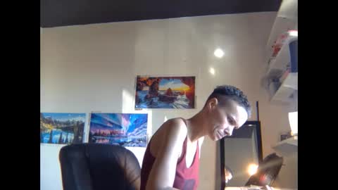 Snapshot of christinasaunters chatting on February 22, 2025, 10:31 pm Christina Saunters online show from February 22, 2025, 10:31 pm