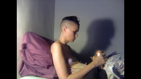 Snapshot of christinasaunters chatting on November 14, 2025, 12:04 pm Christina Saunters online show from November 14, 2025, 12:04 pm