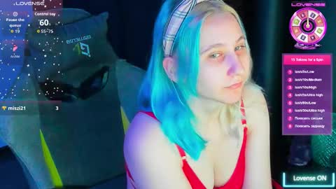 Snapshot of christyw3b chatting on November 7, 2025, 5:35 pm christyw3b online show from November 7, 2025, 5:35 pm