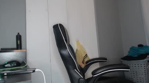 ChrisVacherx online show from December 4, 2024, 3:15 am