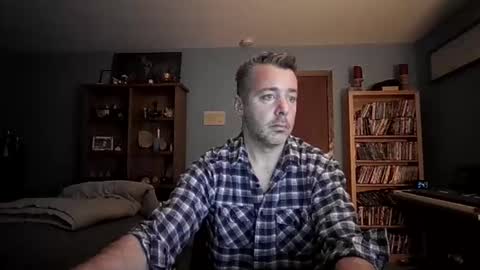 chrisw8121 online show from February 13, 2026, 9:49 am