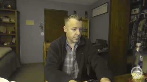 chrisw8121 online show from March 23, 2026, 2:59 am