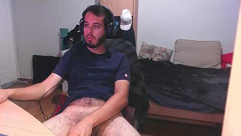 Chromefox123 online show from November 30, 2025, 6:17 am