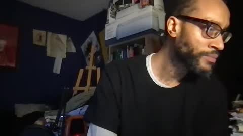 Snapshot of chronicle_of_biddick chatting on November 21, 2025, 4:11 am Vinny.D online show from November 21, 2025, 4:11 am