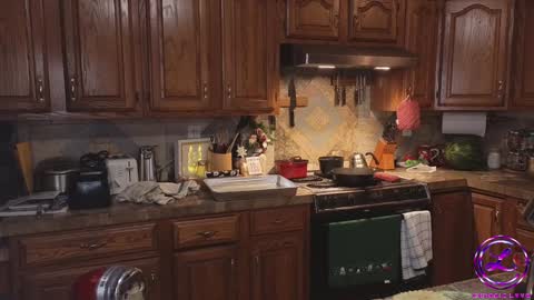 Snapshot of chroniclove chatting on January 21, 2025, 7:37 am Marley online show from January 21, 2025, 7:37 am