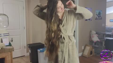 Snapshot of chroniclove chatting on February 4, 2025, 5:01 pm Marley online show from February 4, 2025, 5:01 pm