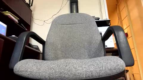 Snapshot of chuglif3 chatting on October 29, 2025, 5:47 pm Alexander online show from October 29, 2025, 5:47 pm