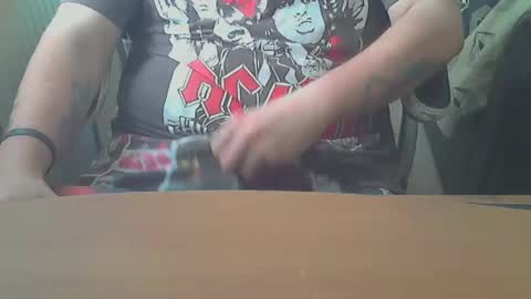 chunkisgreat online show from February 5, 2025, 1:33 pm