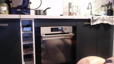 Jessica online show from March 24, 2026, 2:05 am