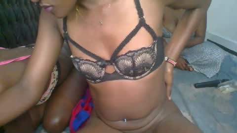 chyna_baibe online show from September 18, 2025, 6:37 am