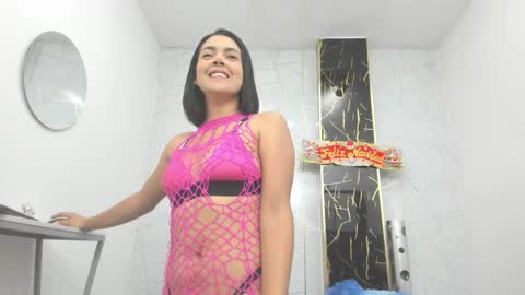 ...   ... online show from December 17, 2025, 4:18 am