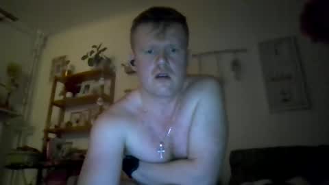 ciasnsyrize1996 online show from December 4, 2025, 12:42 am