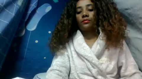 Snapshot of ciciazzhh chatting on May 26, 2026, 6:53 am ciciazzhh online show from May 26, 2026, 6:53 am