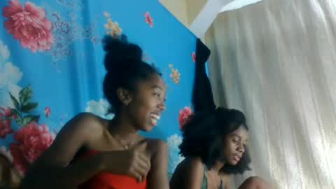 Snapshot of ciciazzhh chatting on June 21, 2026, 12:02 am ciciazzhh online show from June 21, 2026, 12:02 am