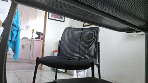 Snapshot of cigneska1 chatting on September 11, 2025, 4:18 pm cigneska1 online show from September 11, 2025, 4:18 pm