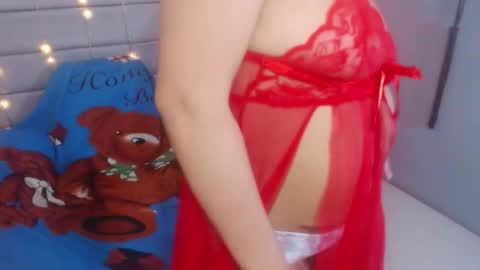 Cindy Castillo online show from January 4, 2025, 1:53 pm