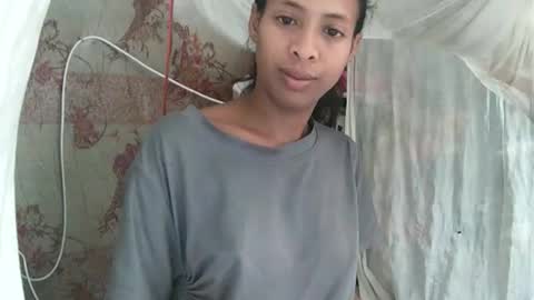 Snapshot of cindyx69q chatting on October 19, 2025, 4:35 am cindyx69q online show from October 19, 2025, 4:35 am