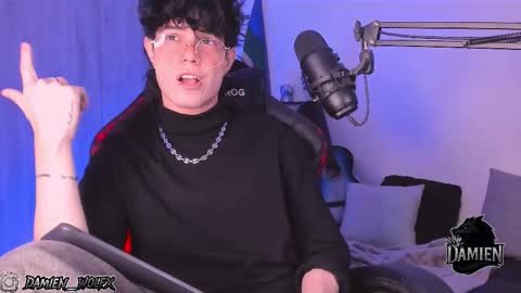 David     Independent Model online show from September 19, 2025, 2:57 am