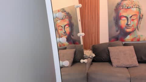 Cintia online show from November 13, 2025, 12:04 pm