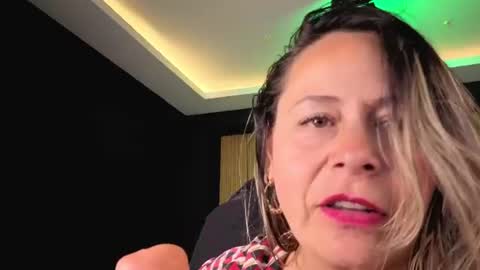 Snapshot of cinthya_roberts chatting on July 18, 2026, 2:43 pm Cinthya online show from July 18, 2026, 2:43 pm