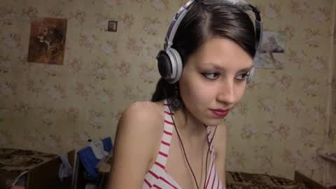 Lisa Salivan online show from October 30, 2025, 10:06 am