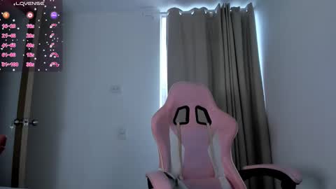 Snapshot of circe_l chatting on October 12, 2025, 9:14 pm Paulina online show from October 12, 2025, 9:14 pm