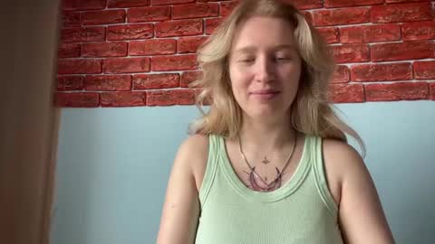 citrusblissss online show from October 1, 2025, 2:39 am