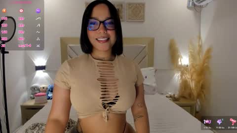 Claire 3 online show from January 9, 2026, 12:02 am