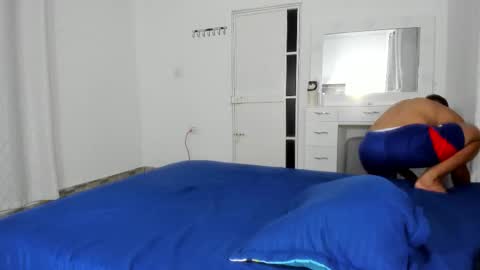 Snapshot of claimom chatting on November 10, 2025, 4:33 am Claimom online show from November 10, 2025, 4:33 am